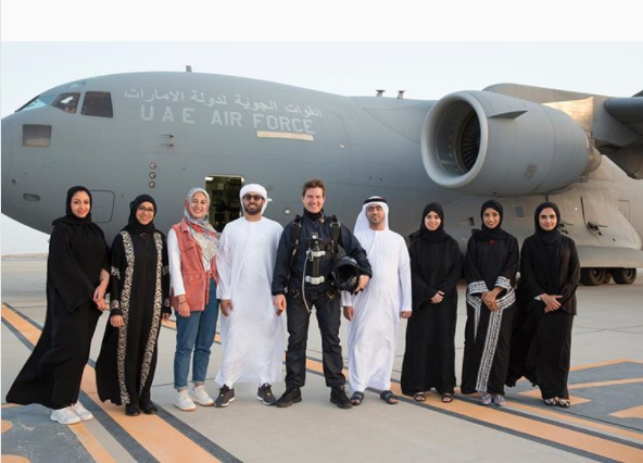 النجم العالمي توم كروز في احدى الدول العربية لتصوير الجزء السادس من المهمة المستحيلة تعرف عليها