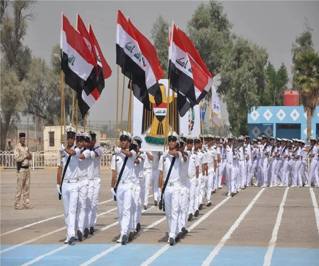 الكلية البحرية في العراق